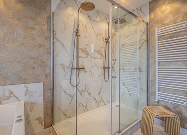 Suite avec spa privé dans un bâtiment historique - 12