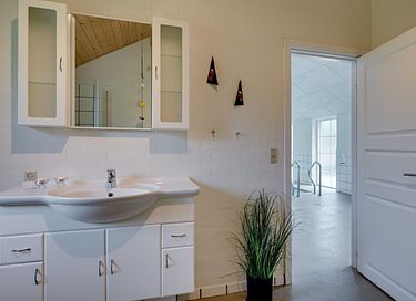 Casa de vacaciones con piscina y wellness - 32
