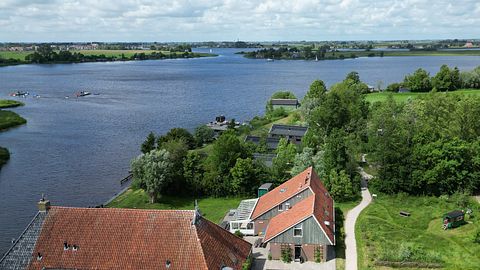Geweldige groepsaccommodatie bij het water   - 3