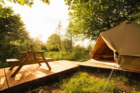 Glamping Bell tent on nice estate - 2