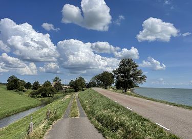Hotelhuisje bij het Markermeer - 13