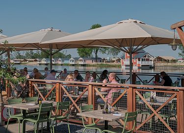 Familiewoning met uitzicht op natuurplas - 20