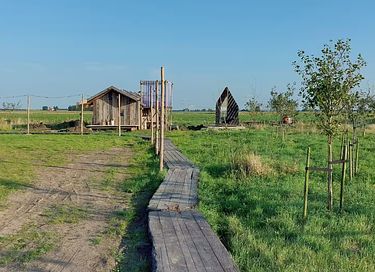 Lodging with a view of the past - 17