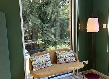 Tiny house with waterfront wellness - 10