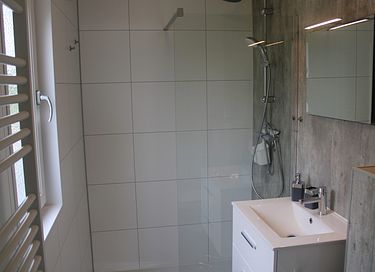 Moderne Ferienwohnung an einem Erholungssee - 15