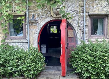 Unique hobbit house on a nice vacation park - 3