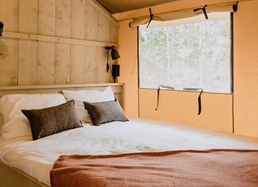 Tente de glamping spacieuse avec poêle confortable - 13