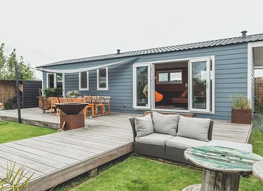 Luxe Tiny house met jacuzzi aan het water - 15