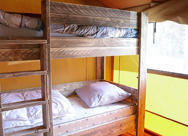 Luxe glamping met stortdouche bij een meer - 6