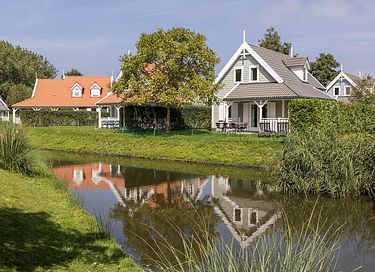 Holiday home in Zeeland with private sauna