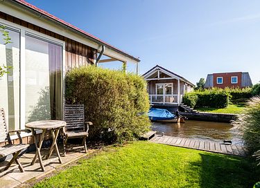 Vierpersoons huisje aan het water met sauna - 9