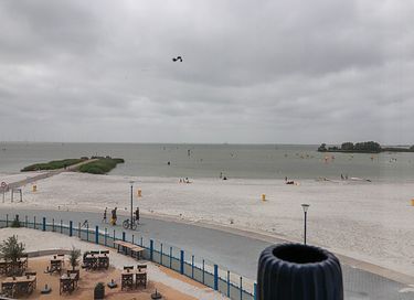 Luxe appartement direct aan het IJsselmeer - 3