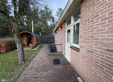 Villa en pleine forêt avec sauna et aire de jeux extérieure - 42