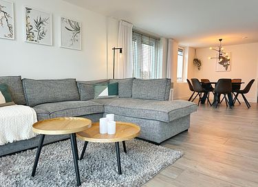 Spacious holiday home near the beach and sea - 5