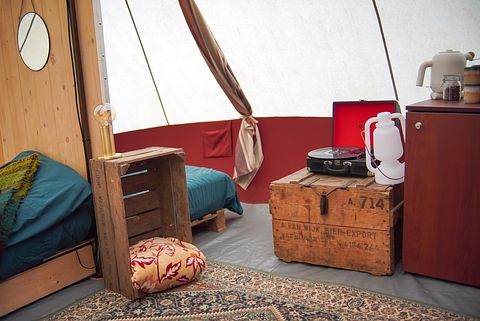 Glamping tent over the water - 2