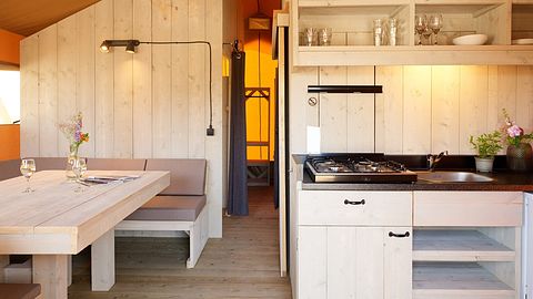 8 person glamping tent by the water - 5