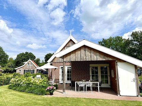 Familiehuis (6p) aan een recreatieplas - 2