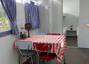Prachtige pipowagen met privé sanitair - 8