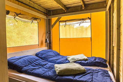 Glamping in a luxury tent with a terrace - 5