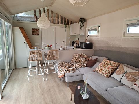 Une tiny house attrayante dans la campagne de Drenthe - 4