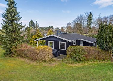 Vakantiehuis omringd door groen met tuin - 24