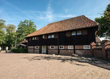 Boutique-Hotel mit Blick auf eine Wassermühle - 6