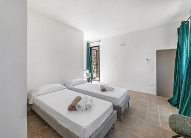 Vacation villa with private pool in Italy - 41