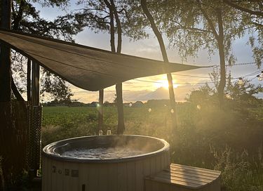 Luxuriöse Wellness Lodge in der Natur