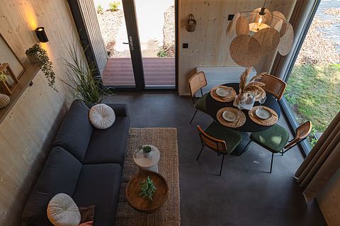 Romantic tiny house with hot tub in Limburg - 4