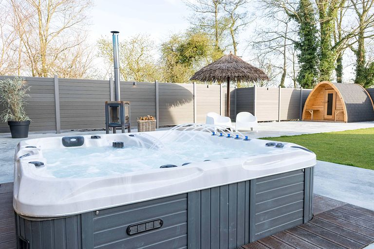 Luxury holiday home w/ wellness on the Vecht - 1