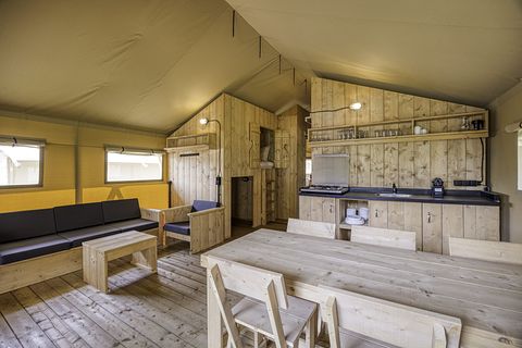 Tente glamping de luxe (7p) dans les Ardennes - 3