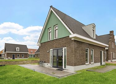 Waterfront detached villa