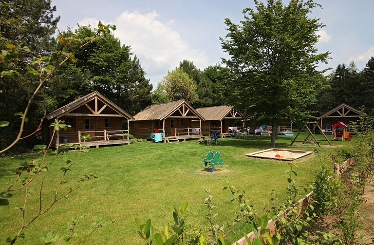Cottage op een gezellige camping in Brabant - 1