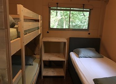 Geräumiges Glampingzelt mit viel Privatsphäre - 9