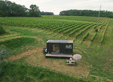 Tiny House in a vineyard near Dordogne
