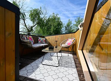 Tiny House with Private Jacuzzi  - 16