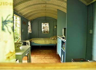 Shepherds hut in Drenthe with an unobstructed view - 3