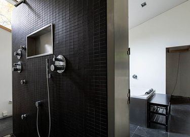 Moderne Waldvilla mit Jacuzzi und großem Garten - 16