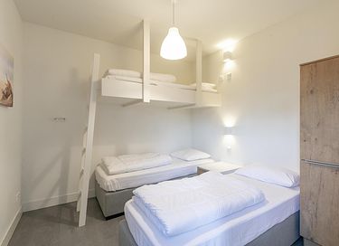 Bungalow met omheinde tuin bij de kust - 16