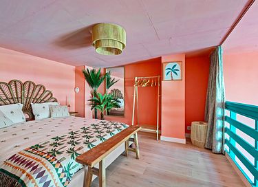 Farbenfrohes Loft mit Palmen in Breda - 27