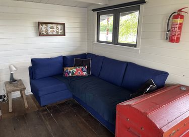 Blokhut op privé eiland met gratis motorboot - 9