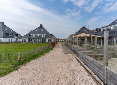 Uniek overnachten aan het water in Friesland - 43