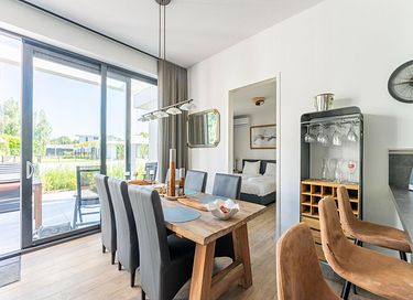 Sfeervolle villa met jacuzzi aan het water - 10