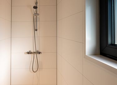 Luxe wellneslodge met jacuzzi en sauna - 8