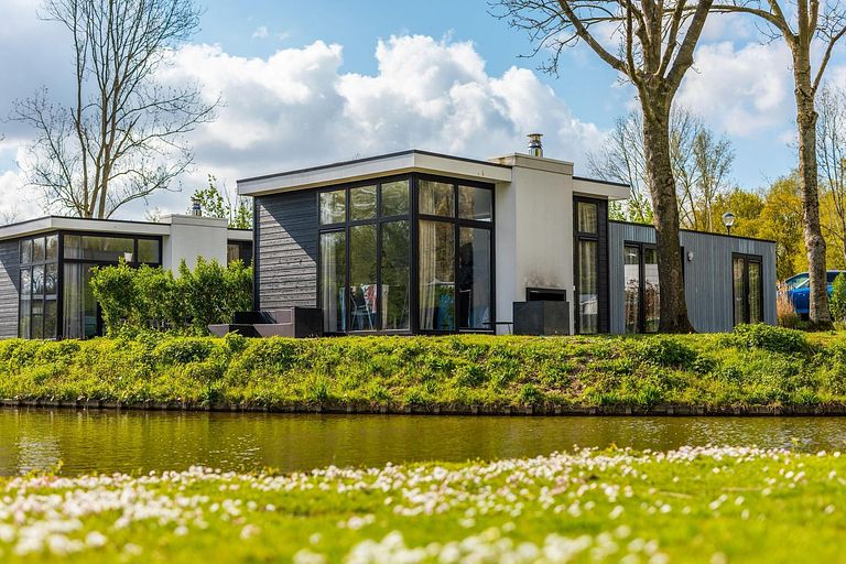 Design bungalow voor 4 personen - 1