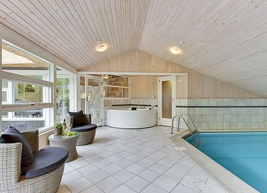 Casa de vacaciones con piscina cubierta en plena naturaleza - 29