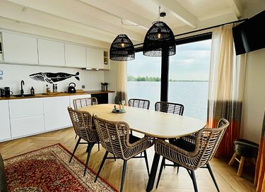 Unieke waterbeleving op luxe woonboot - 9
