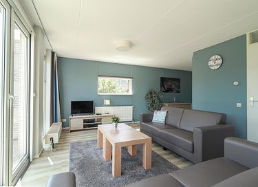 Waterfront home for 6 people - 6