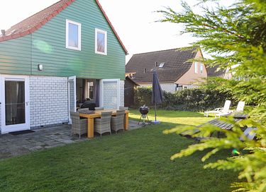 Fine holiday home (8p) with sauna in Zeeland - 2