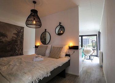 Wellness cottage in a cozy park - 7